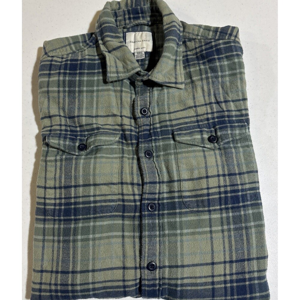 American Eagle Flannel Shirt Men's Size Medium Super Soft Plaid